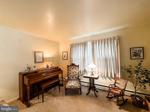 82 E MAIN ST, Lonaconing, MD 21539