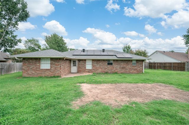 2205 Canyon Circle, Bonham, TX 75418