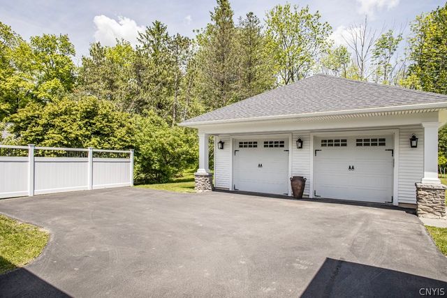 4676 East Lake Road, Cazenovia, NY 13035