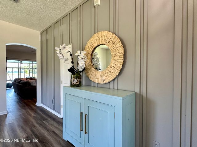 3867 N JULIET LEIA Circle, Jacksonville, FL 32218