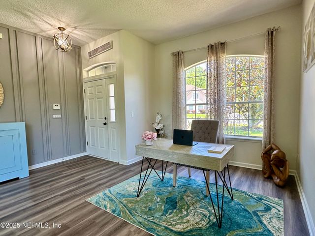 3867 N JULIET LEIA Circle, Jacksonville, FL 32218