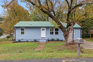 702 Short Street, Rossville, GA 30741