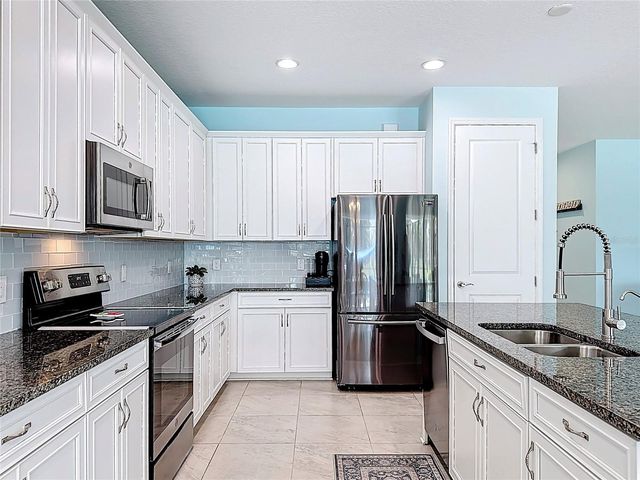 11437 MONTSERRAT DRIVE, Venice, FL 34293