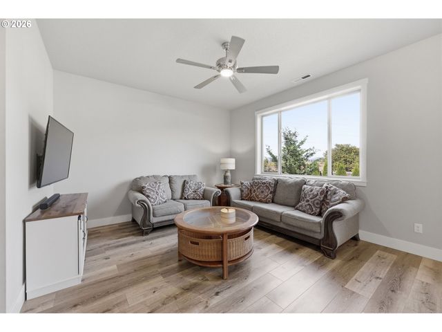 32555 Nw WASCOE St, North Plains, OR 97133