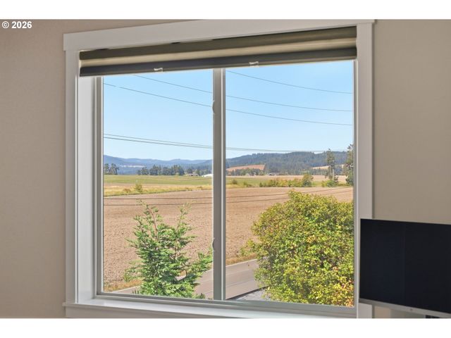 32555 Nw WASCOE St, North Plains, OR 97133