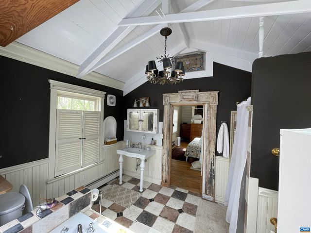954 OLD LYNCHBURG RD, Charlottesville, VA 22903