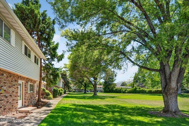 106 Smithridge Park, Reno, NV 89502