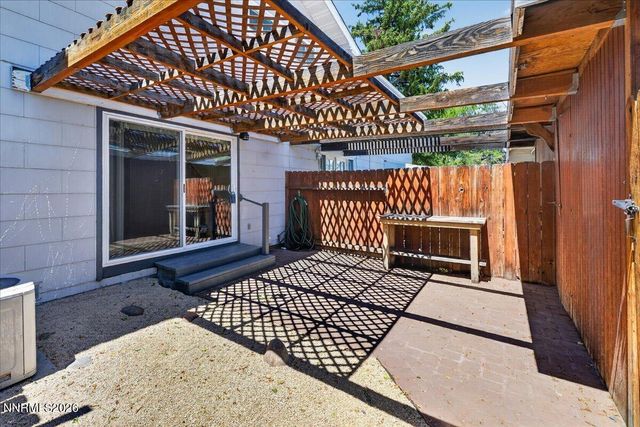 106 Smithridge Park, Reno, NV 89502