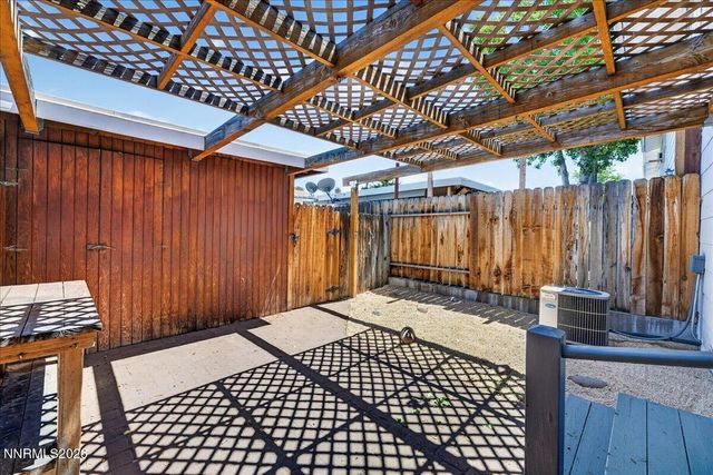 106 Smithridge Park, Reno, NV 89502