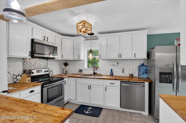 309 Beverly Street, Bay Saint Louis, MS 39520