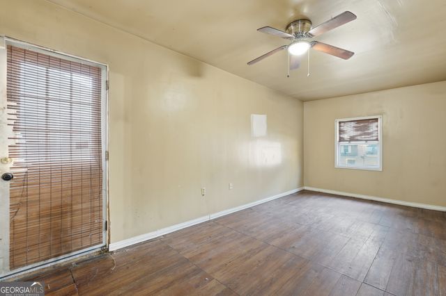 8 Regent Drive, Savannah, GA 31406