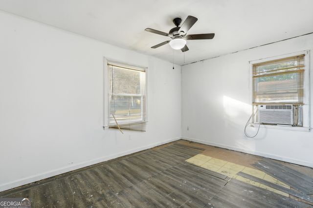 8 Regent Drive, Savannah, GA 31406