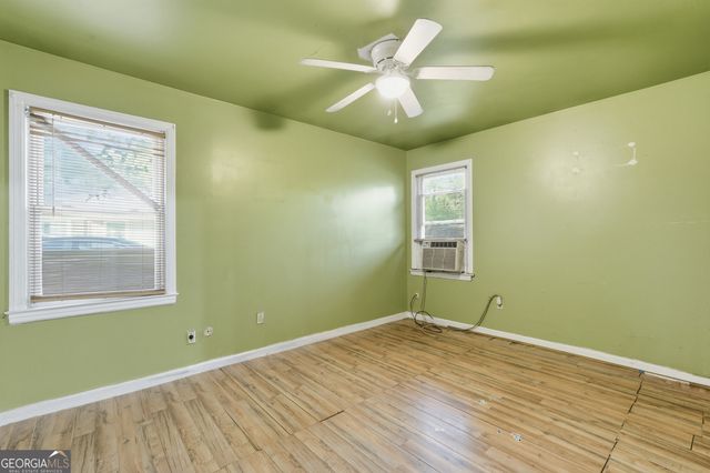 8 Regent Drive, Savannah, GA 31406