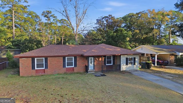 8 Regent Drive, Savannah, GA 31406