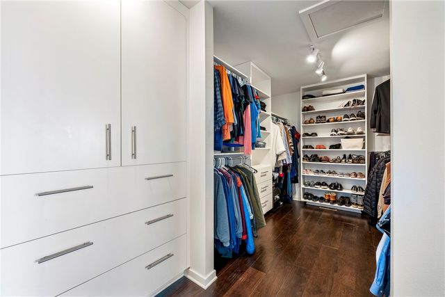 22 Ravenshoe Road, Rogers, AR 72756