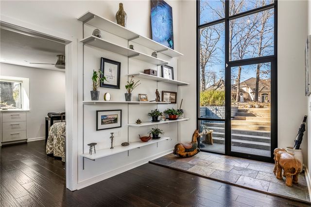 22 Ravenshoe Road, Rogers, AR 72756