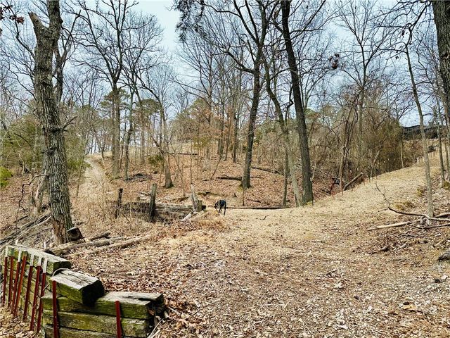 22 Ravenshoe Road, Rogers, AR 72756