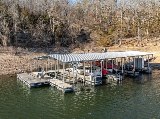 22 Ravenshoe Road, Rogers, AR 72756