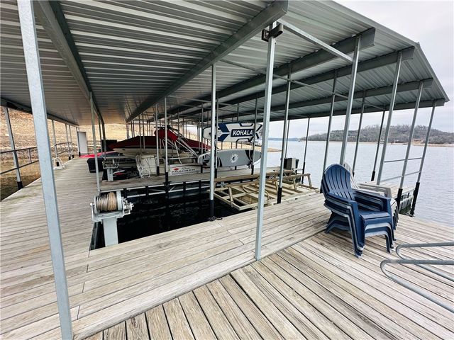 22 Ravenshoe Road, Rogers, AR 72756