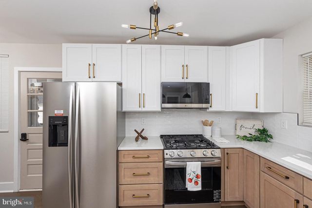 4134 SLATER AVE, Nottingham, MD 21236