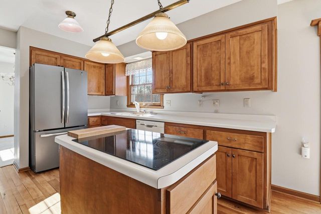 8541 W Midland DRIVE, Greendale, WI 53129