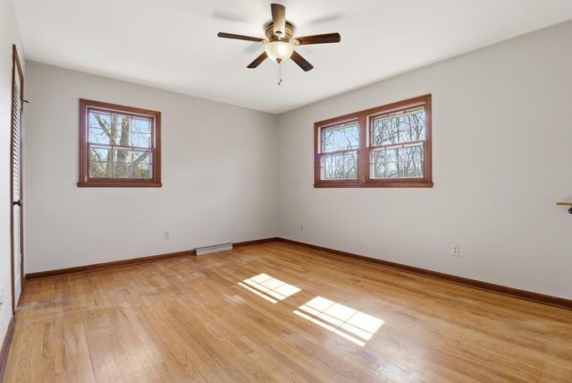 8541 W Midland DRIVE, Greendale, WI 53129