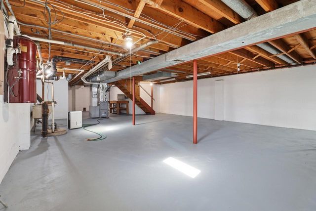 8541 W Midland DRIVE, Greendale, WI 53129