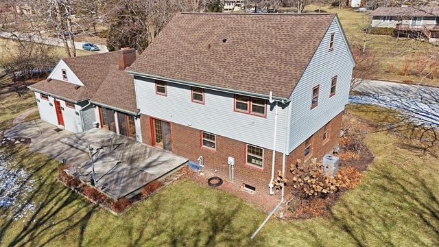 8541 W Midland DRIVE, Greendale, WI 53129