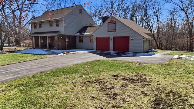 8541 W Midland DRIVE, Greendale, WI 53129