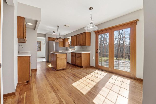 8541 W Midland DRIVE, Greendale, WI 53129