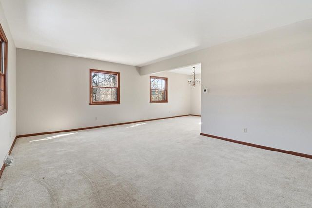 8541 W Midland DRIVE, Greendale, WI 53129