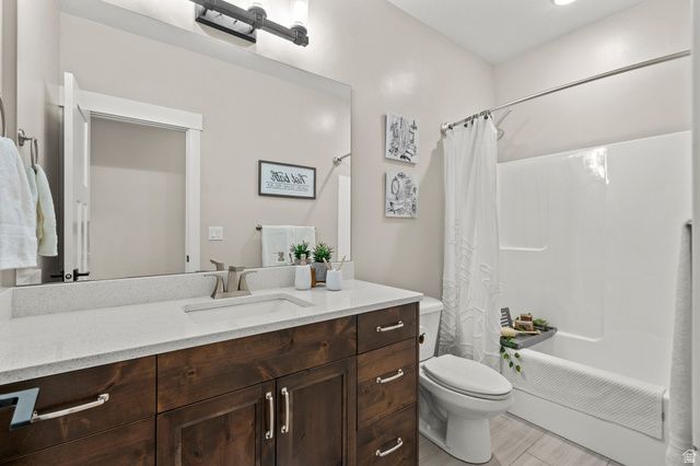 511 W TREJO RIDGE CIR, Grantsville, UT 84029