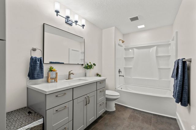 511 W TREJO RIDGE CIR, Grantsville, UT 84029