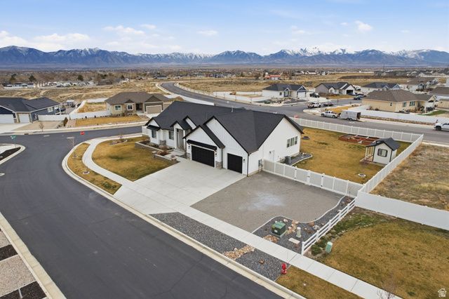 511 W TREJO RIDGE CIR, Grantsville, UT 84029