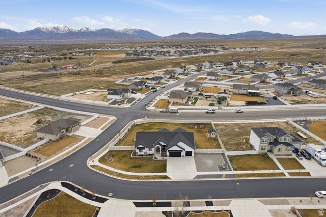 511 W TREJO RIDGE CIR, Grantsville, UT 84029