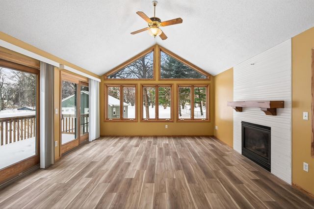 1612 Goodview Avenue N, Oakdale, MN 55128