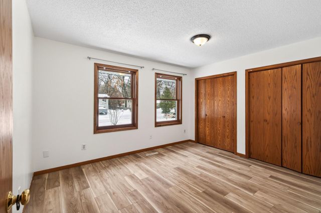 1612 Goodview Avenue N, Oakdale, MN 55128