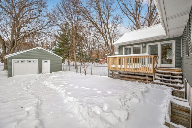 1612 Goodview Avenue N, Oakdale, MN 55128