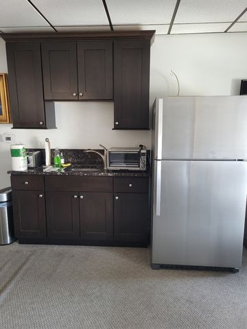 7851 Ogden Avenue 2, Lyons, IL 60534