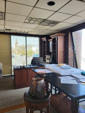 7851 Ogden Avenue 2, Lyons, IL 60534