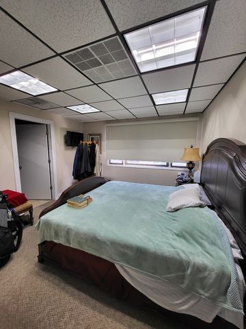 7851 Ogden Avenue 2, Lyons, IL 60534