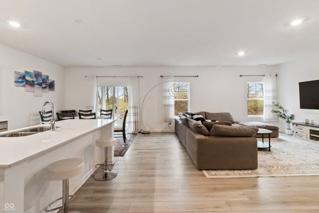 525 Rambo Drive, Westfield, IN 46074