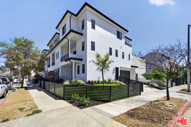 2424 N Council Street, Los Angeles, CA 90026