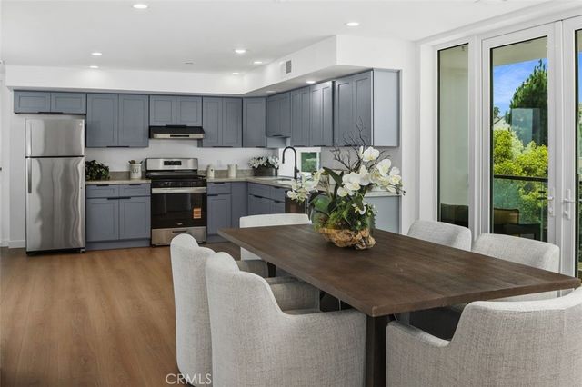 176 N Catalina Avenue 401, Pasadena, CA 91106