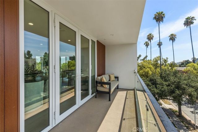 176 N Catalina Avenue 401, Pasadena, CA 91106