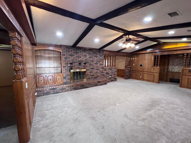 807 Arrah Avenue, Friona, TX 79035