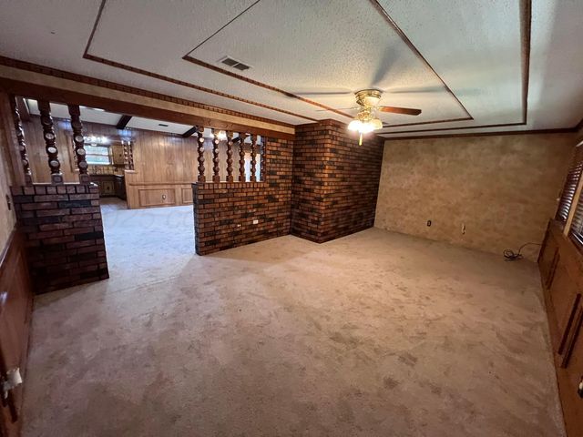 807 Arrah Avenue, Friona, TX 79035