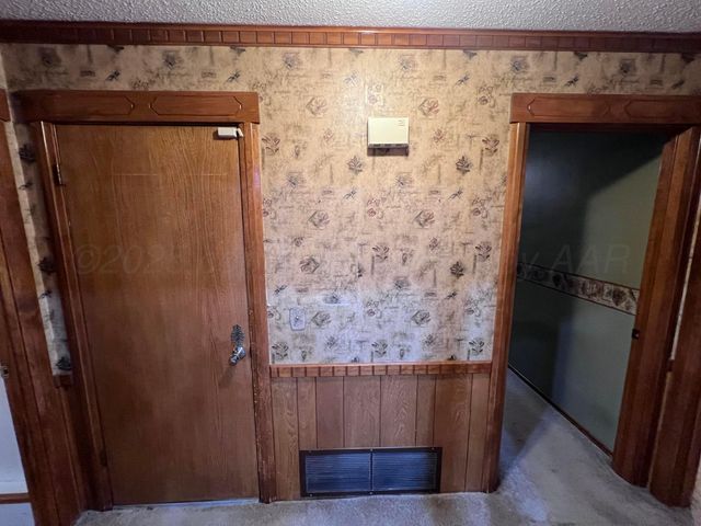 807 Arrah Avenue, Friona, TX 79035