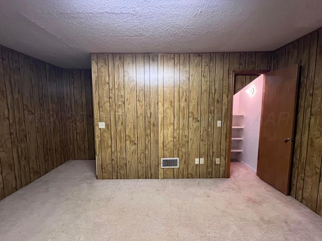 807 Arrah Avenue, Friona, TX 79035