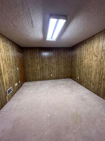 807 Arrah Avenue, Friona, TX 79035